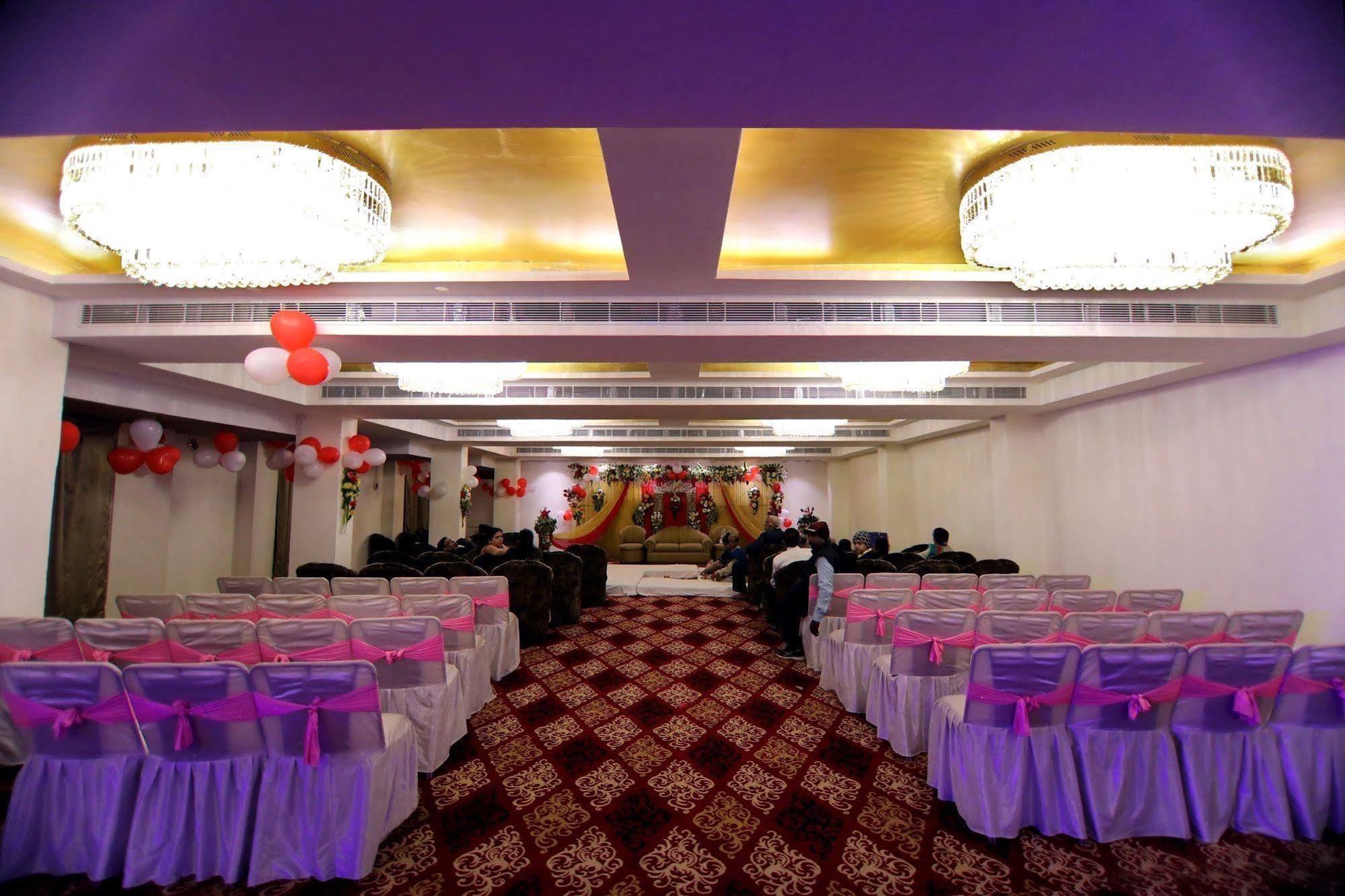 Fabhotel Prime Sarin Inn Heritage Váránasí Exteriér fotografie